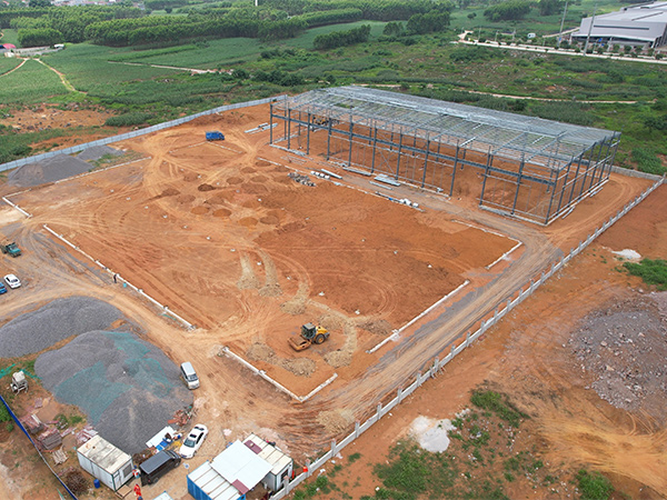 新工廠建設(shè)中